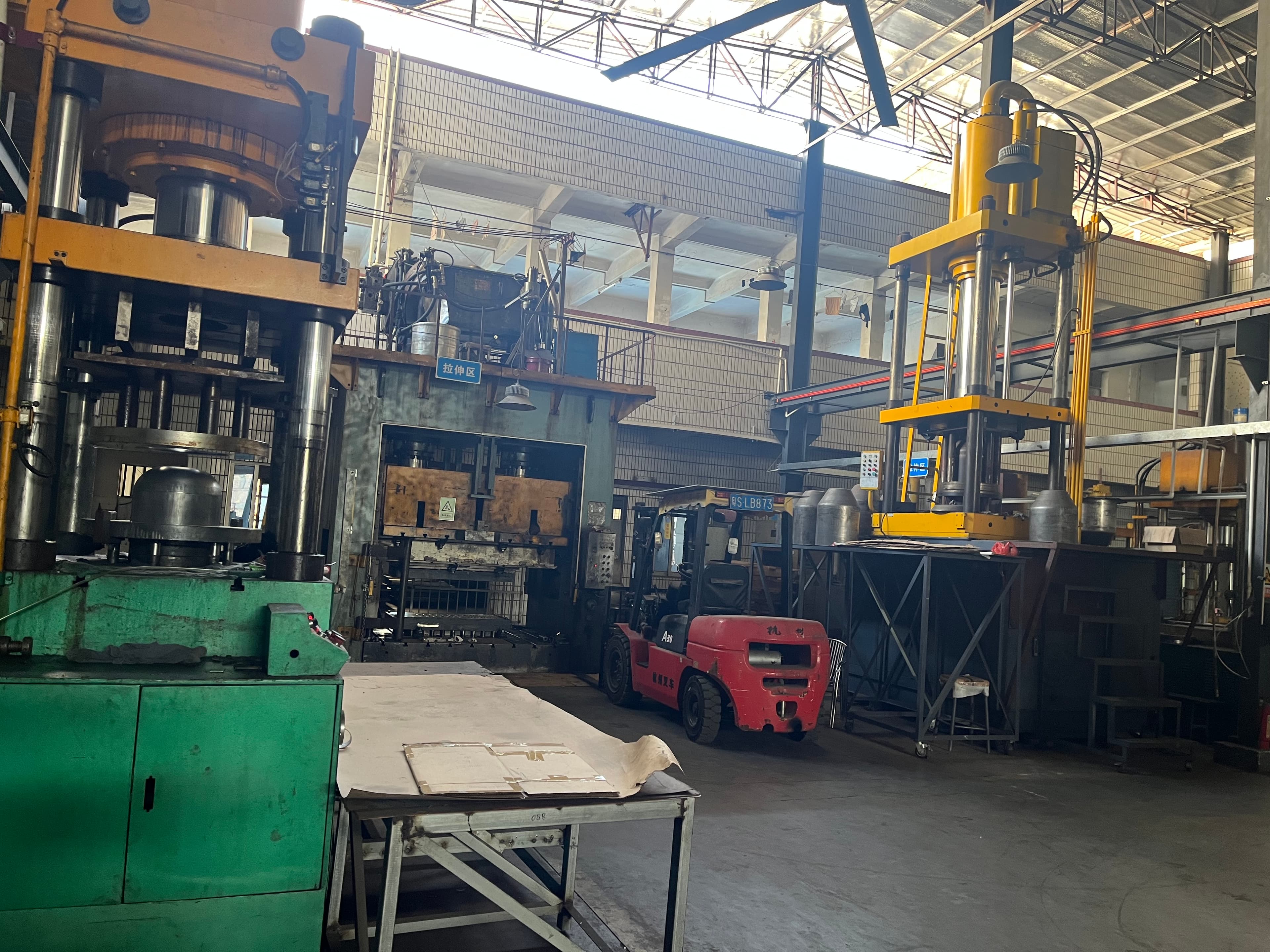 200–1000 Ton Hydraulic Presses