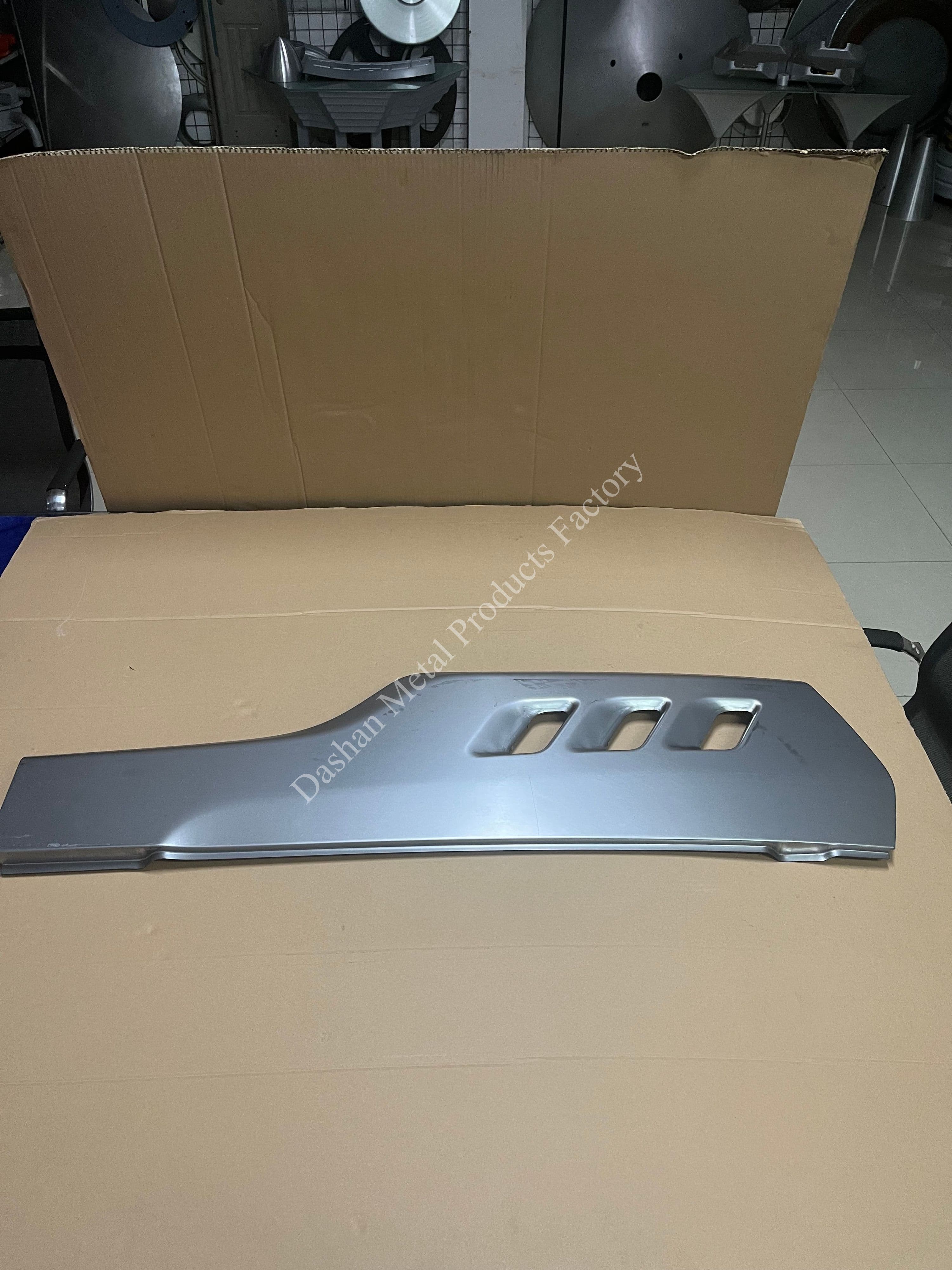 OEM Factory Tractor Iron Side Panels Large Deep Drawing Process 3