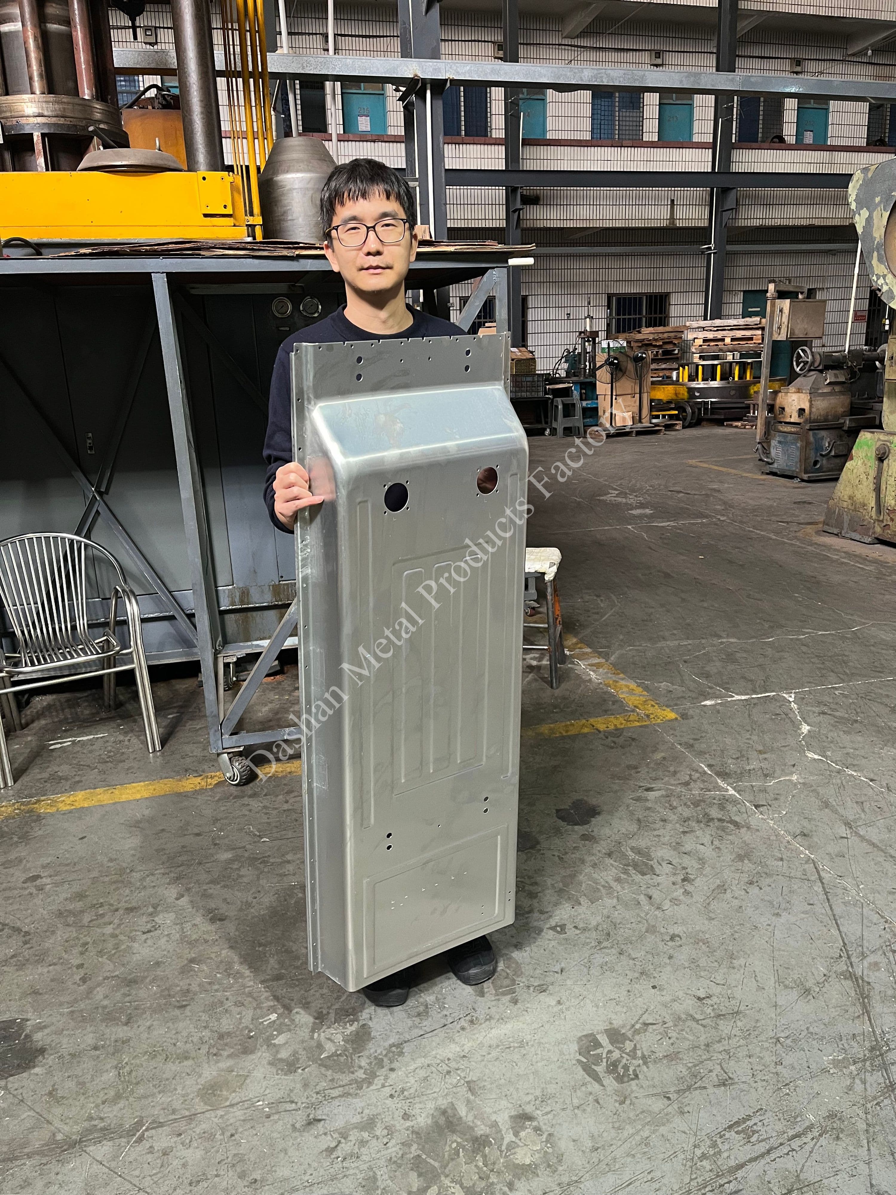 Aluminum Large Switch Enclosure Deep Drawing Parts thumbnail 4